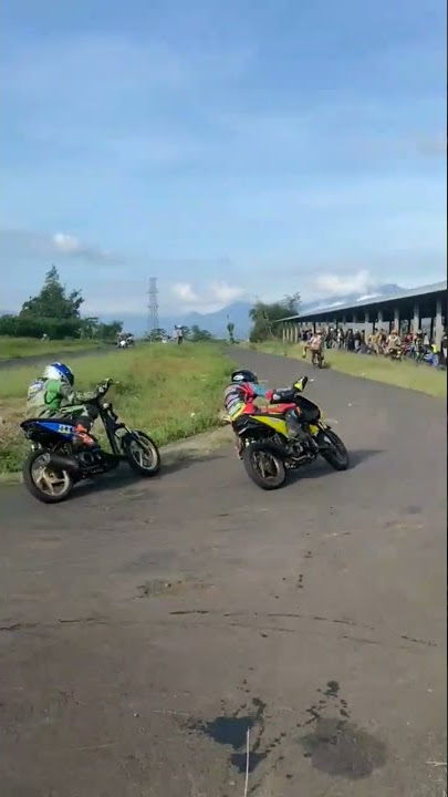 LATIHAN ROAD RACE BEAT KARBU 130CC DI SIRKUIT DEWIS