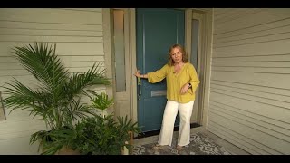 How to Choose Front Door Colors with Sharon Grech | Cityline | Benjamin Moore