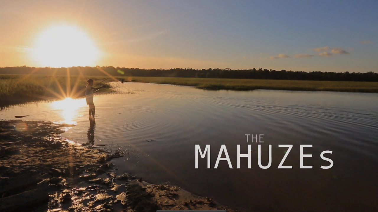 THE MAHUZES (Deutsche Untertitel) - YouTube