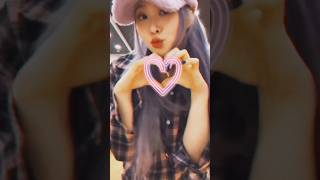 이니미니마이니모🤟🏻 어느 쪽을 골라도 청하 선배님🫶 #PURPLE_KISS #SWAN #CHUNGHA #EENIE_MEENIE #EENIEMEENIEchallenge