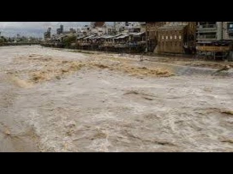 Severe floods hit Japan, 100,000 evacuated