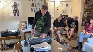 Fiver's Stereo at Apartment Music 46