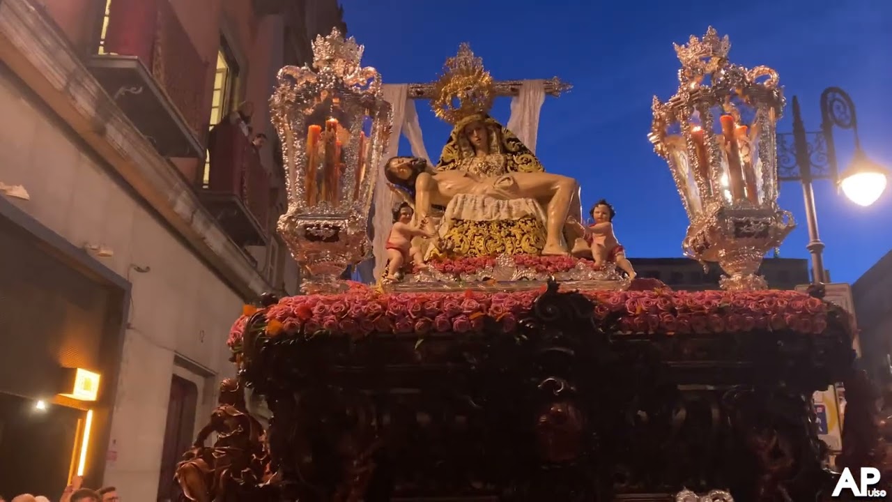 Misterio de la Piedad de los Servitas por la Cuesta del Rosario | Semana Santa Sevilla 2024