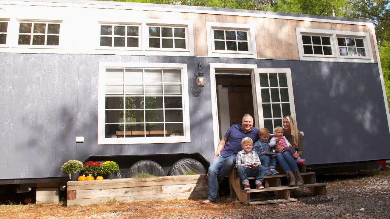 Tiny Home Tour: See Inside The Small Space Where a Family of 5 Lives | Rachael Ray Show