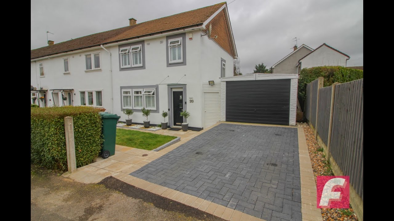 FOR SALE STUNNING 3 BEDROOM 'CRANWELL' HOUSE WITH GARAGE IN SOUTH