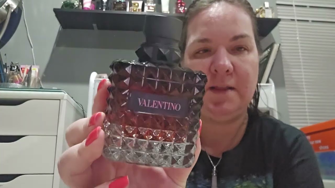 Valentino Donna Born In Roma Intense