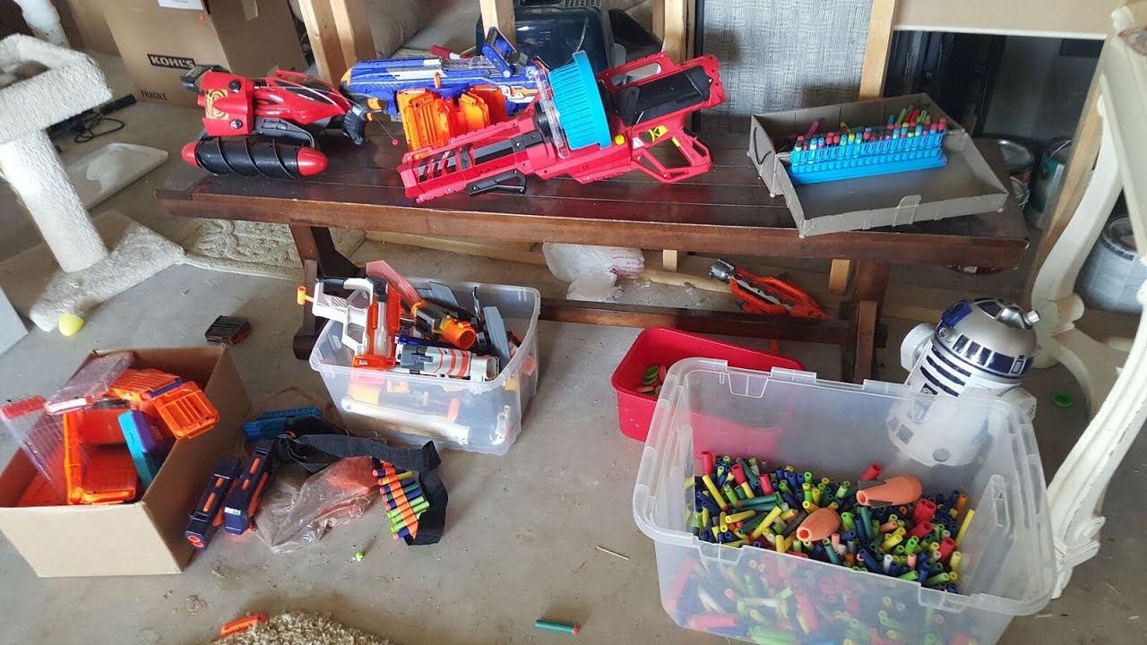 Fioresi Film's Nerf Collection April 2016- Over 100 blasters!