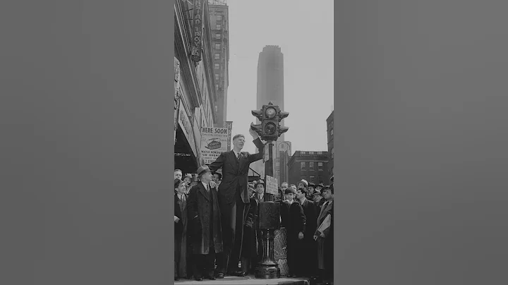 The Tallest Person to Ever Live: 8ft 11in Robert W...