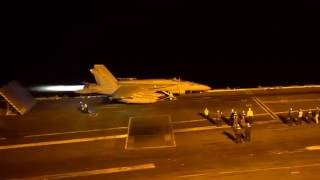 F/A-18 Afterburner Catapult Night Launch on the USS Nimitz Resimi