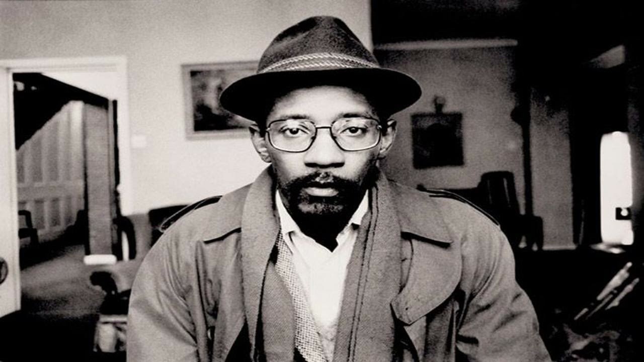 Linton Kwesi Johnson - Bass Culture {1980} - YouTube