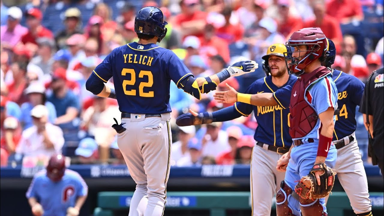 Milwaukee Brewers: Christian Yelich and Pete Davidson look like twins