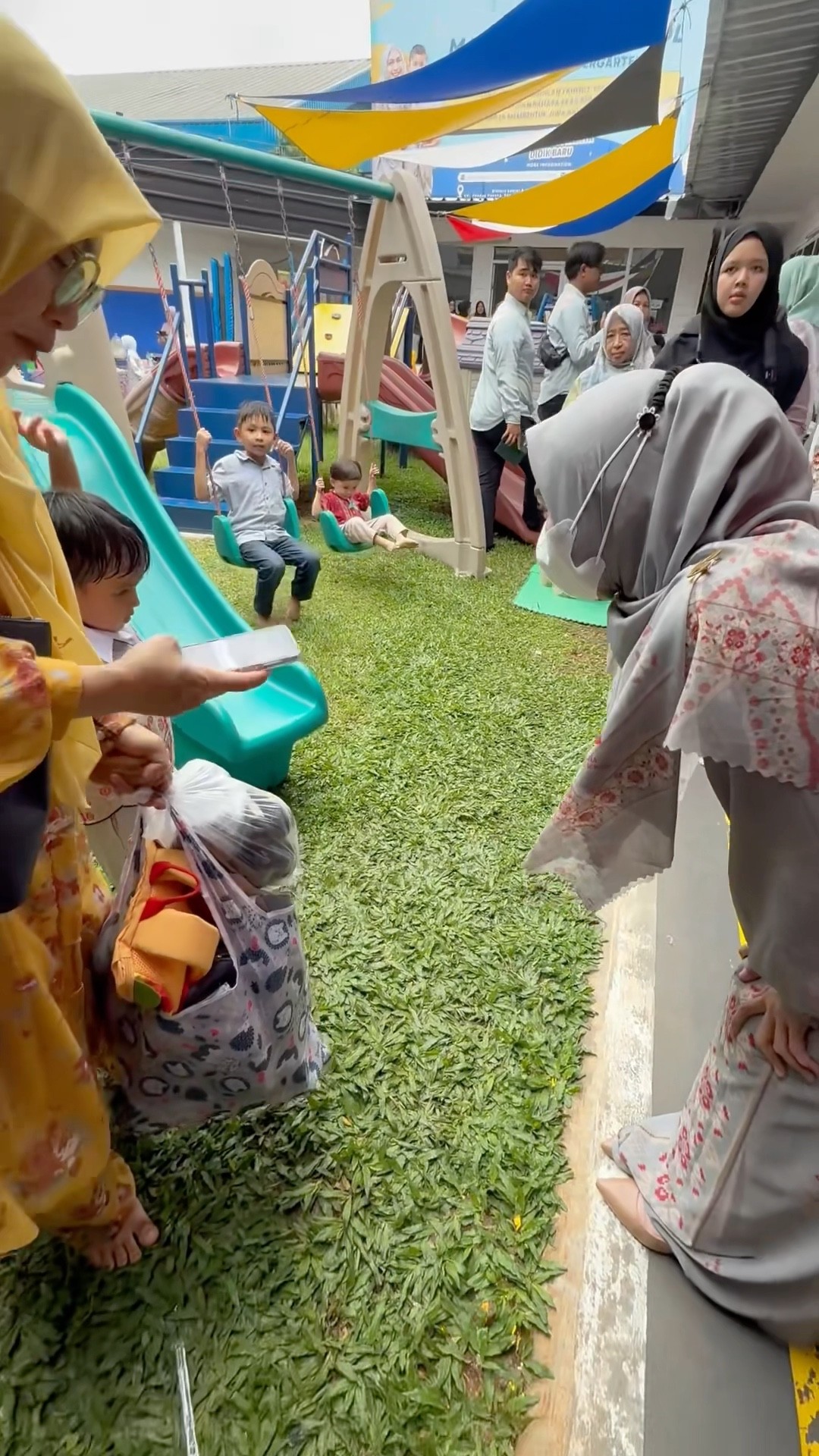 Sidak MURID ga pake sepatu!!