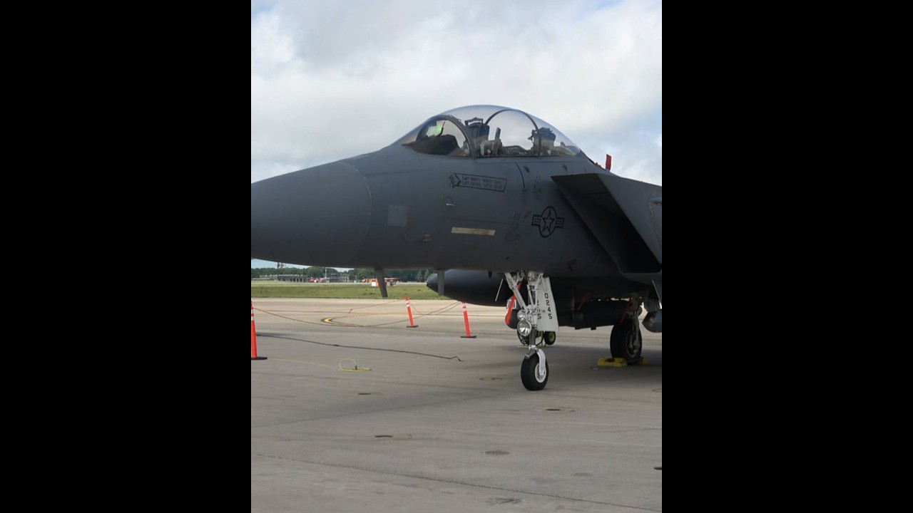 アメリカ空軍🇺🇸F-15EストライクイーグルU.S. Air Force 🇺🇸F-15E Strike Eagle#shorts