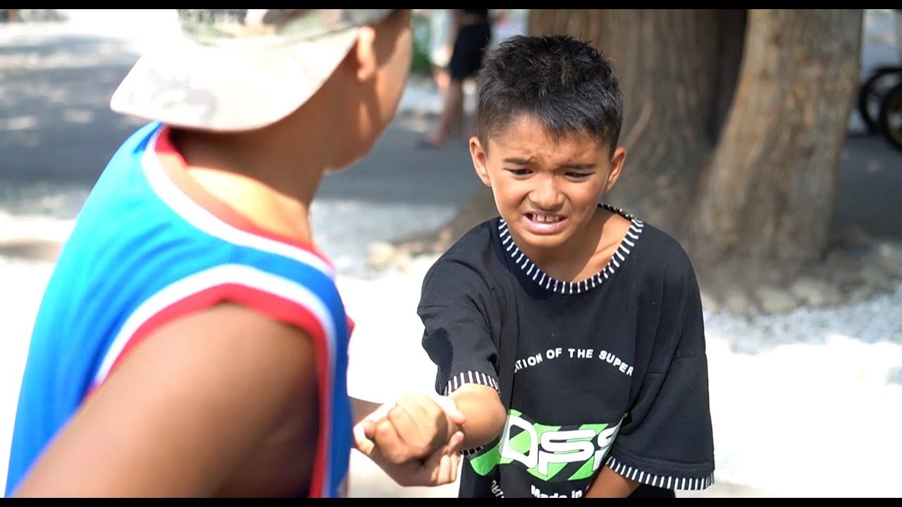 ДОБРО С КУЛАКАМИ - YouTube