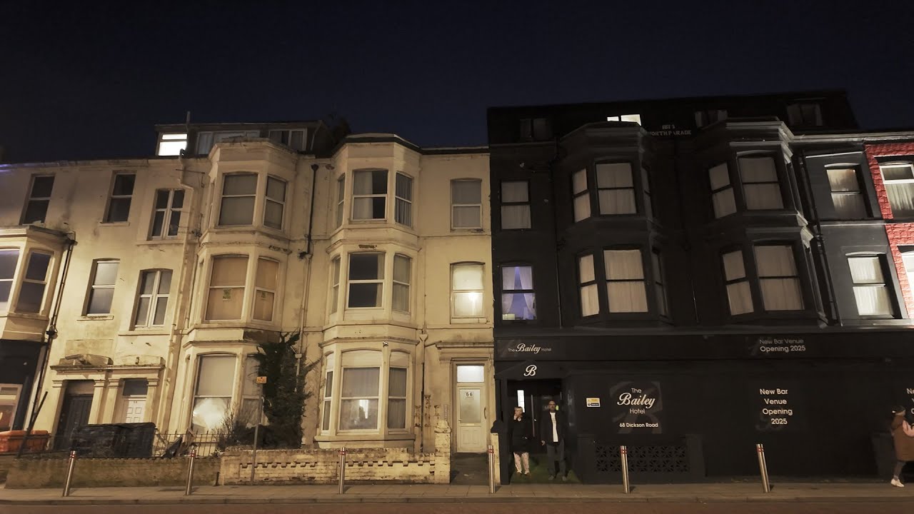 Saturday Night Blackpool: Smells like Weed 🪴