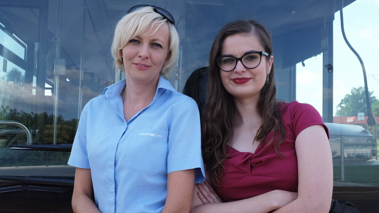 Kobieta kierowca autobusu. Monika pracuje w rzeszowskim MPK [BYĆ KOBIETĄ, ODC. 6]