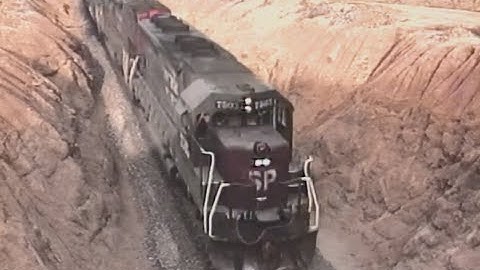 SP 7503E at the Tehachapi Loop