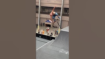 Warm-ups on the mini spine with Pedro Quintas 🎥 Willy Santos #Fise Shanghai, China 🇨🇳📍