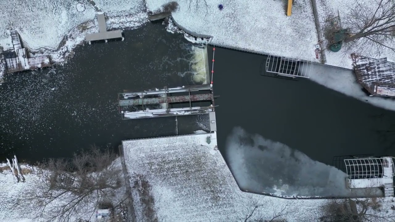 Long Lake, IL sluice gate January 1, 2026