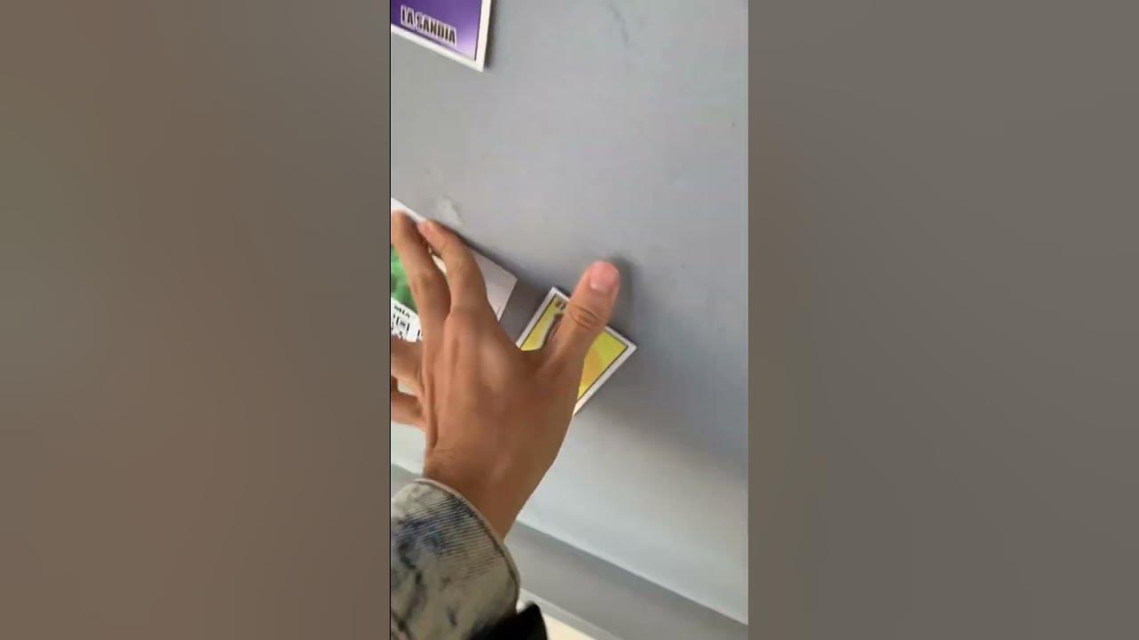 Publicidad par “Mia Mia” de Kenia Os