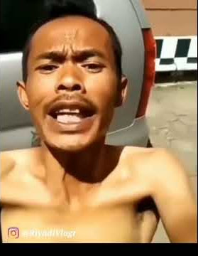Story wa liat mantan panas panas goblok😂