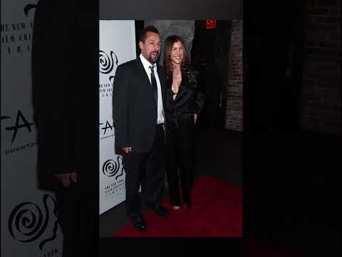 Video: Jackie Titone: aktris dan istri Adam Sandler