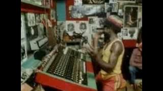 Scratch Perry-The Heptones-Play on Mr Music