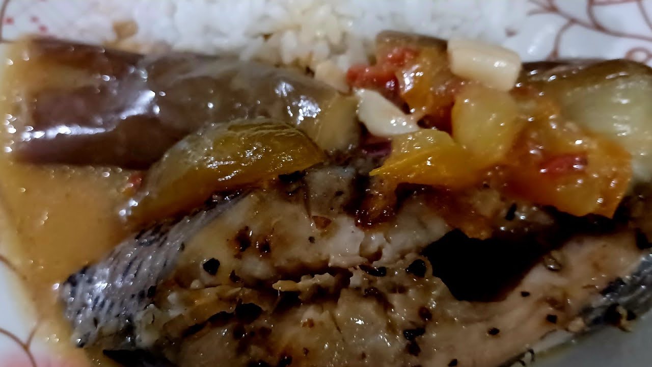 Pinangat na Telapia with Kamias and Talong