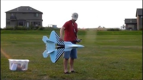 F22 Maiden flight with Megajet - Awesome Plane