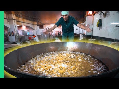 indian-food-touched-by-god!-how-to-cook-for-10,000-people-in-delhi's-biggest-sikh-temple!