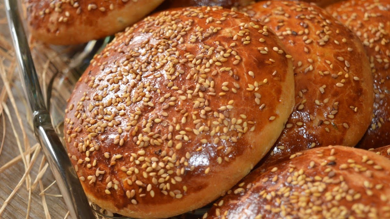 القراشل البلديين أخف من القطن اللي عمرهم يخطاوك. يالله شي دعييوة اديال الخير