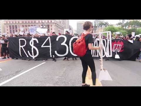 Movimento Passe Livre volta às ruas de São Paulo, no início de 2019, contra o aumento das tarifas.