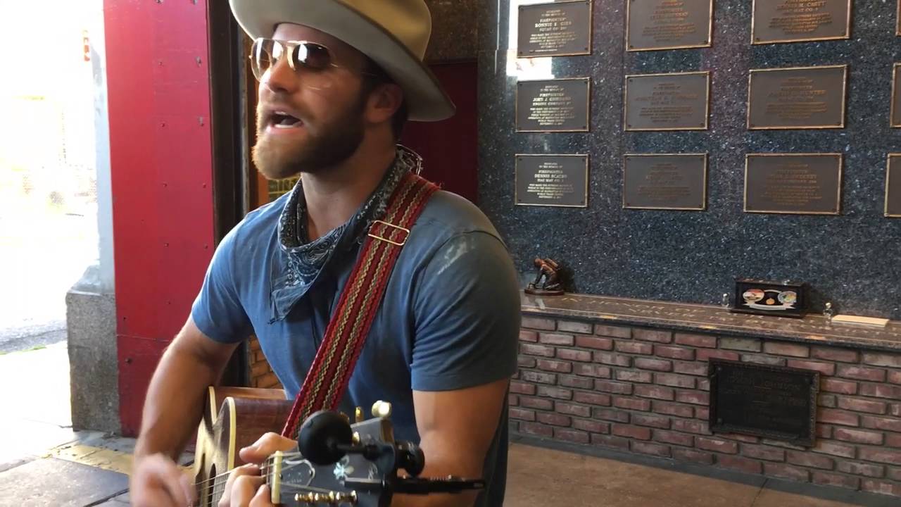 Drake White Plays 