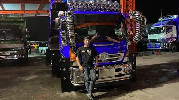 มาดูคู่แฝดเจ้าขุนแผนแต่งเต็มสูบ หล่อมาก หนุ่มฟอหล่อเฟี้ยวมาก👍