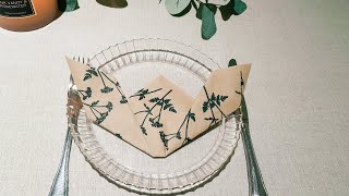 Simple and beautiful Napkin fold for a Dinner