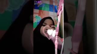 Putri Nia Ramadani