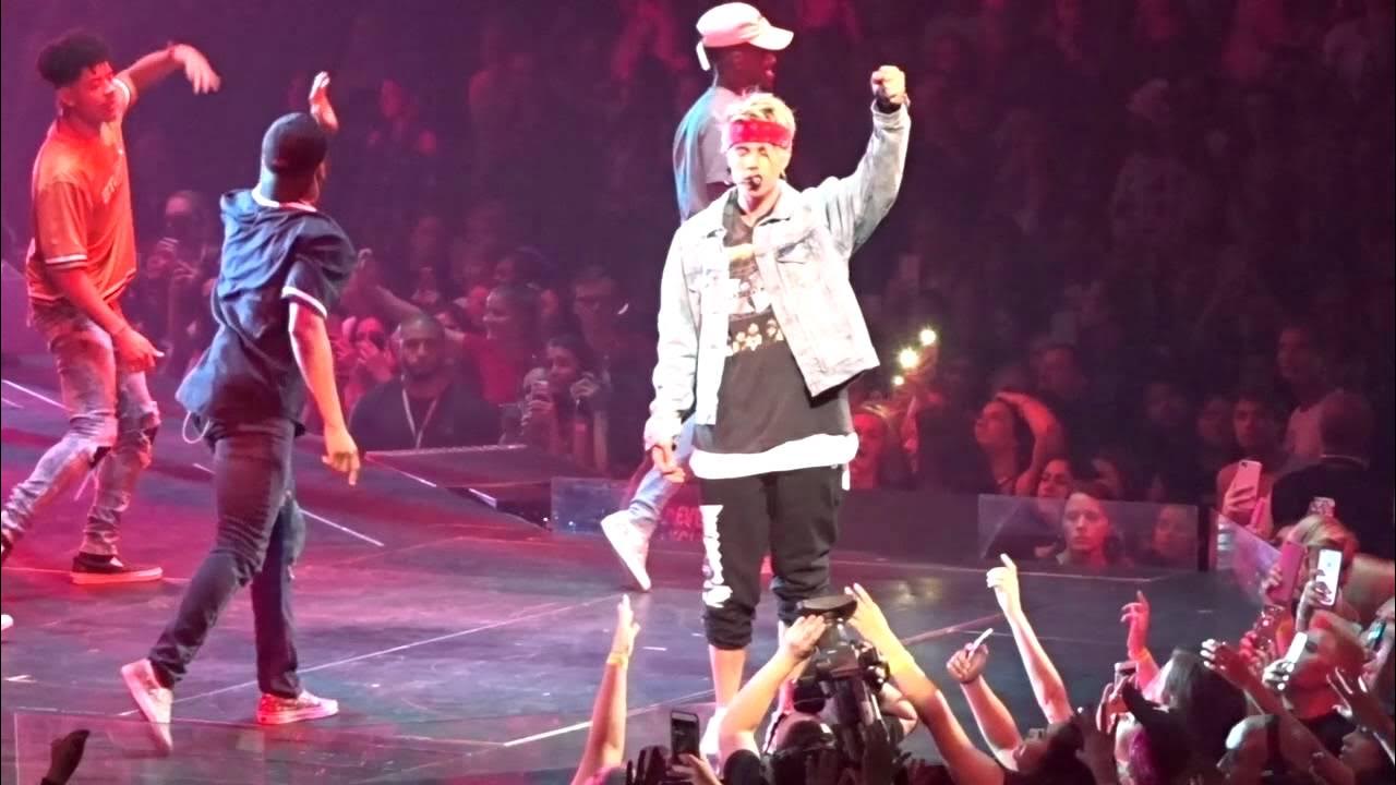 Justin Bieber - What Do You Mean (Live in Dallas, TX at American Airlines Center April 10, 2016) Justin Bieber - What Do You Mean (Live in Dallas, TX at American Airlines Center April 10, 2016)