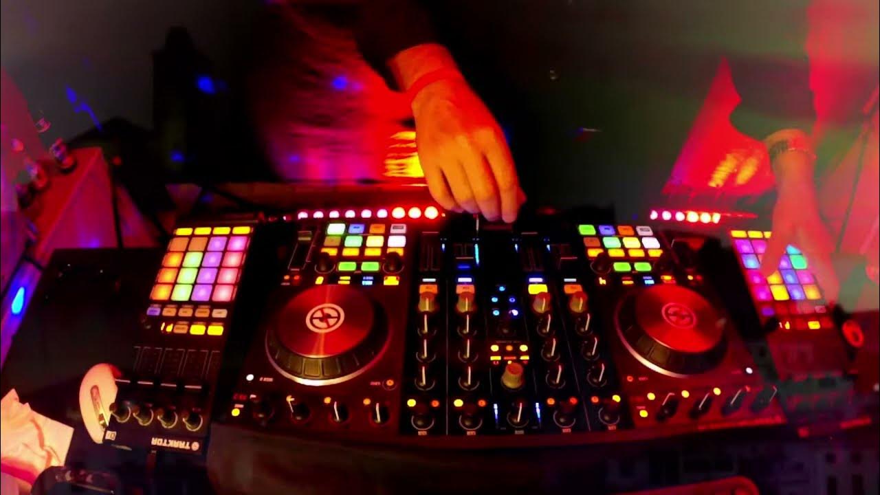 SCHWARZ & FUNK Live - Nik's Finest Selection of Chillout & Chillhouse SCHWARZ & FUNK Live - Nik's Finest Selection of Chillout & Chillhouse