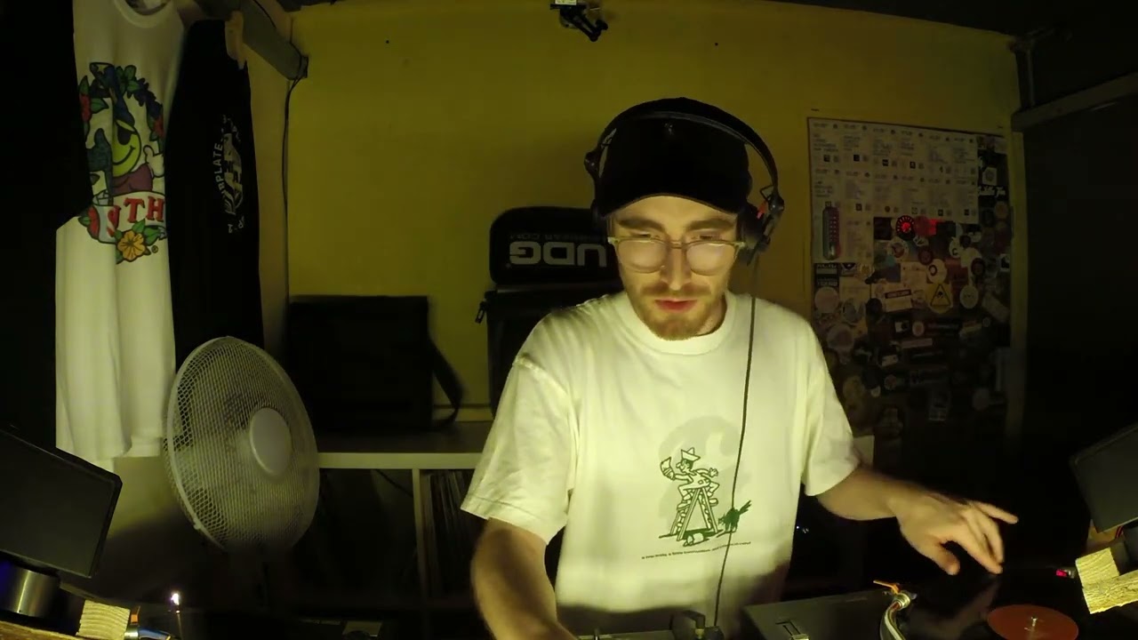 Rob Vanden // 1-hour Vinyl Mix ~ Drum & Bass