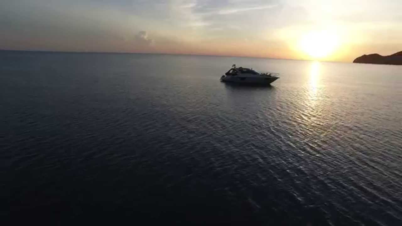 Cranchi 44 floating in front of Ban Yodsuk on Sam Roi Yod beach
