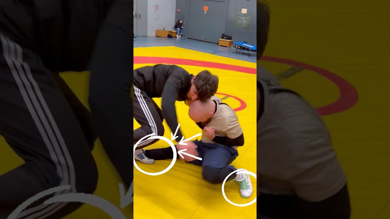 Ringen: Angriffstechnik vom Armklammer in Freistilringen. Wrestling Russian tie takedown 