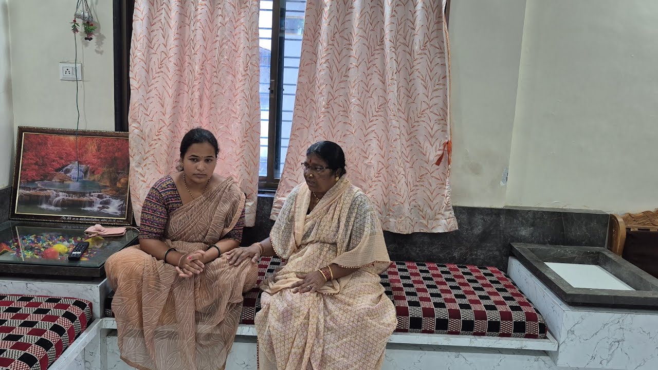 आज केलीआईनी आणि मी भरपूर खरेदी 🥰🥰खूप testion आलं, आणि रडले...... 🥺🥺