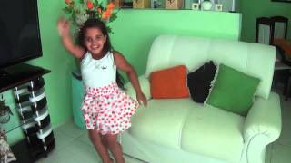 Vitoria Dançarina Mirim