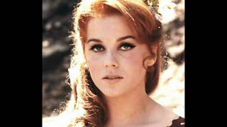 ♫Can't Help Falling In Love♫ ~ Elvis Presley ~ Feat. Ann❤Margret chords