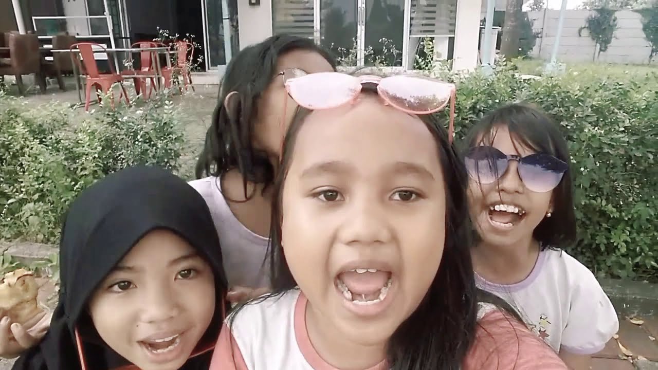BUMIPUN TURUT MENANGIS - YouTube