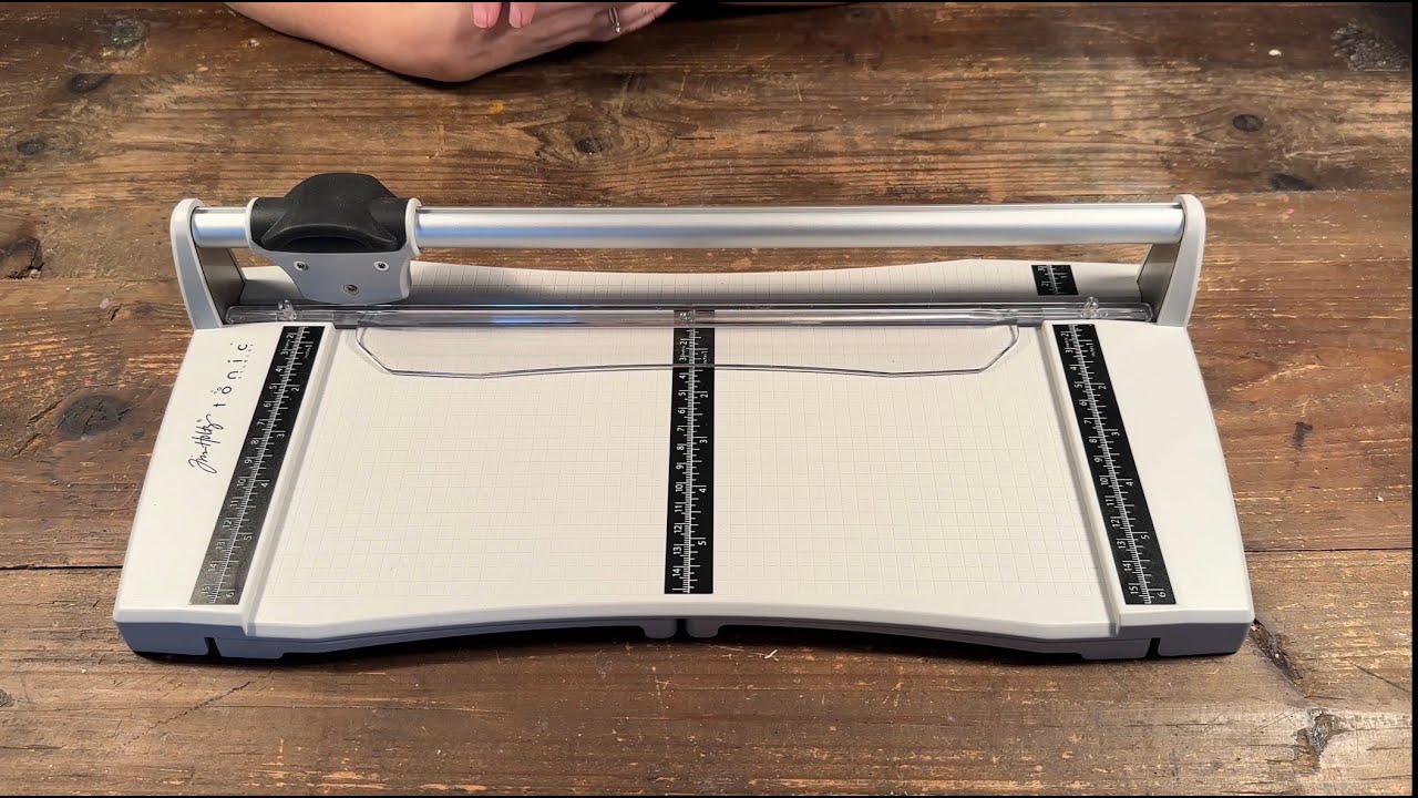 Tim Holtz/Tonic Guillotine Trimmer Review 