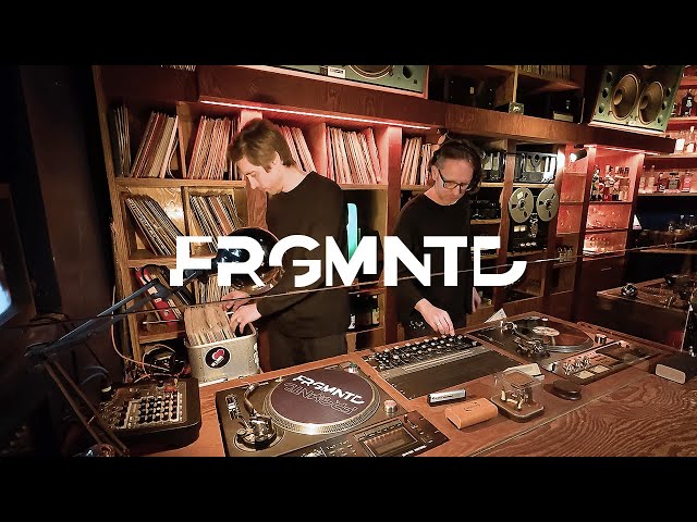 ブレイクスなど （7枚セット） レコード BREAKBEAT DOWNTEMPO V.A. / ULTIMATE BREAKS & BEATS 45 BOX SET / 7x7