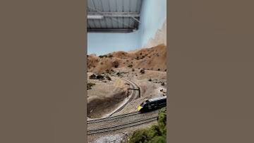 HIGH SPEED Azuma on the Golden State Model Railroad Museum
