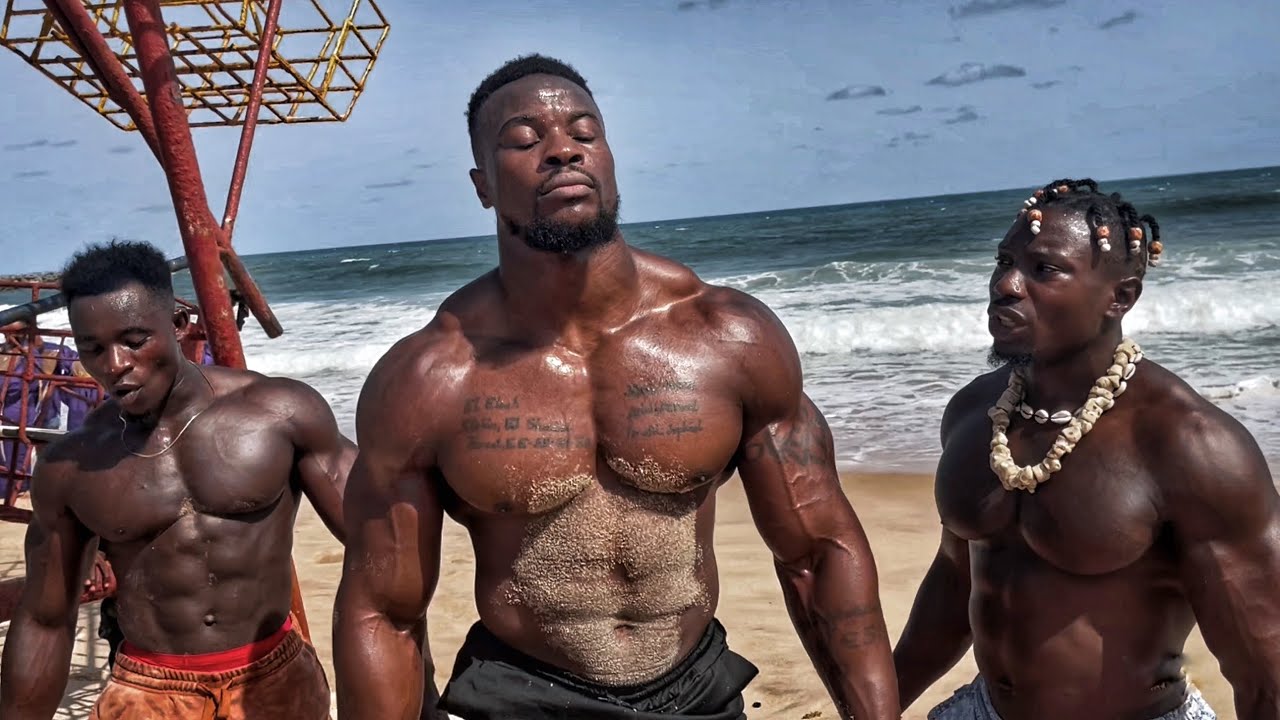 Challenging an African Bodybuilder to do 50 Pull ups & 100 Push ups in 5 mins @thereallekanibrahim ibrahim