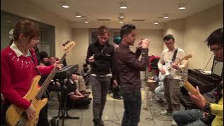 CEWEK JEPANG JAGO NGEBASS/genit & salam rindu(COVER in japan)